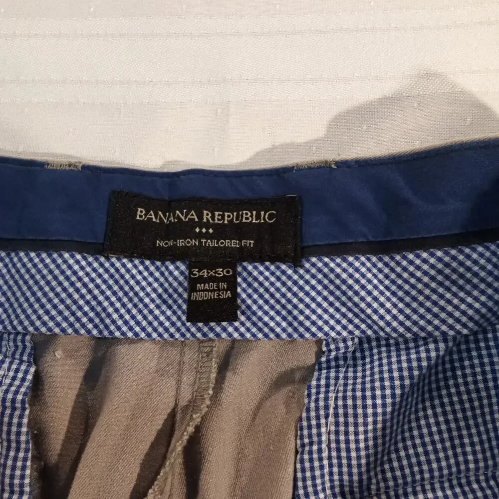 Banana Republic Men’s 34x30 Non-Iron‎ Tailored Fit Khaki Gray Flat Front